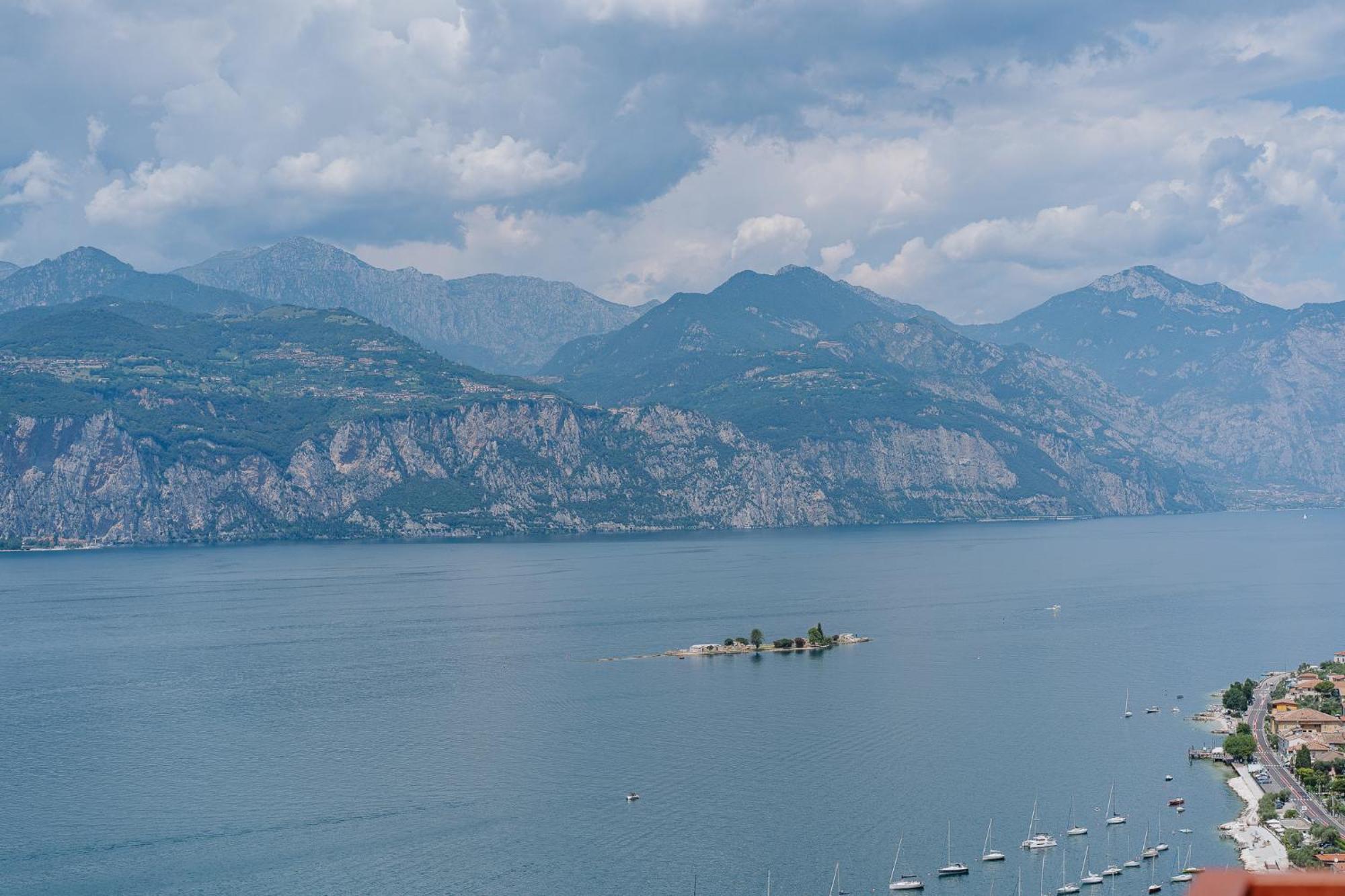 View Garda Lake เบรนโซเน ซูล การ์ดา ภายนอก รูปภาพ